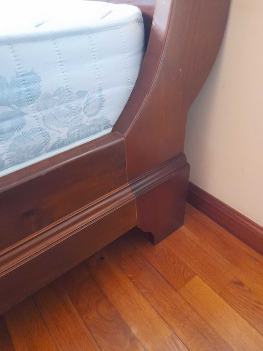 Camas solteiro em cerejeira