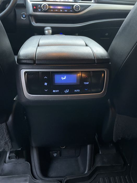 Продам автомобиль Тойота