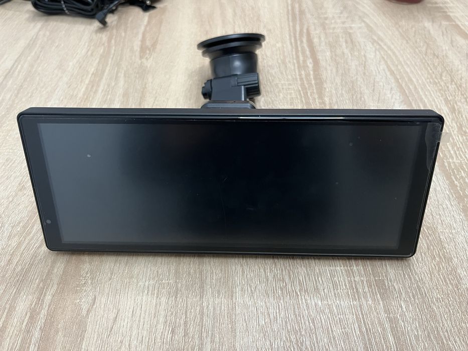 Samochodowy ekran multimedialny 10,26” z AndroidAuto/CarPlay