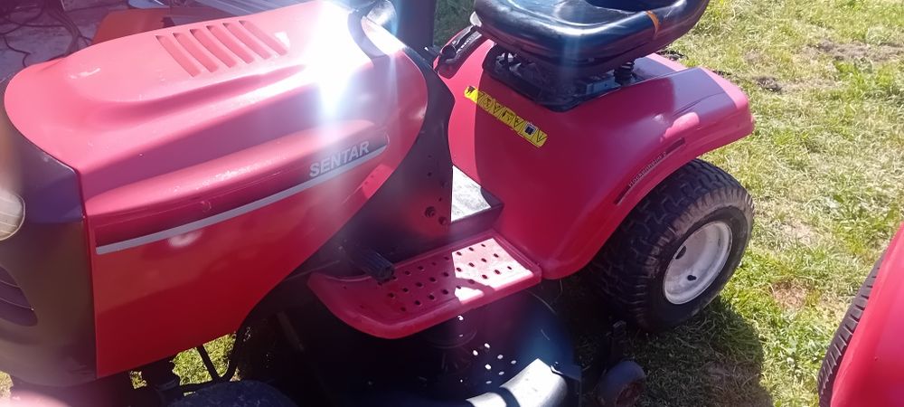 Tractor corta 19cv sem cesto de recolha