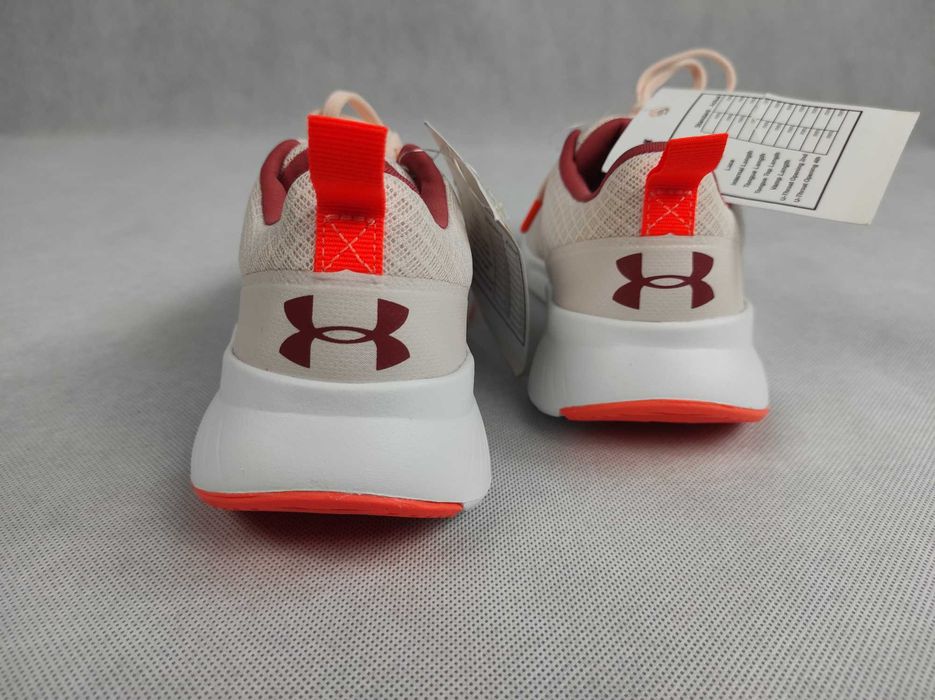 Buty sportowe damskie Under Armour UA W Aura Trainer r. 38