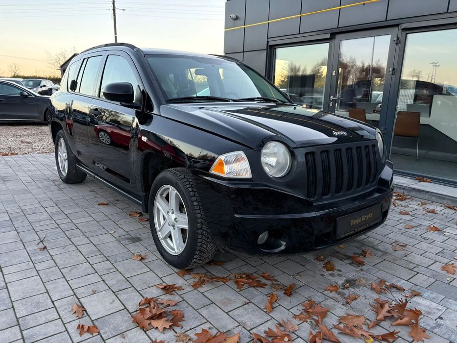 Jeep Compass 2,4 BENZYNA , 4x4 , skóra , 2 kluczyki , klimatyzacja , opłacony