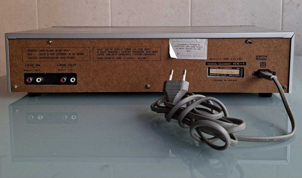 Leitor de cassetes Akai