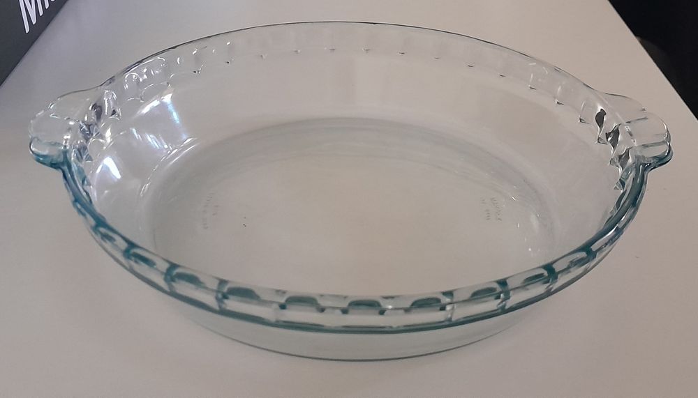 Assorted Kitchenware437438509073704963