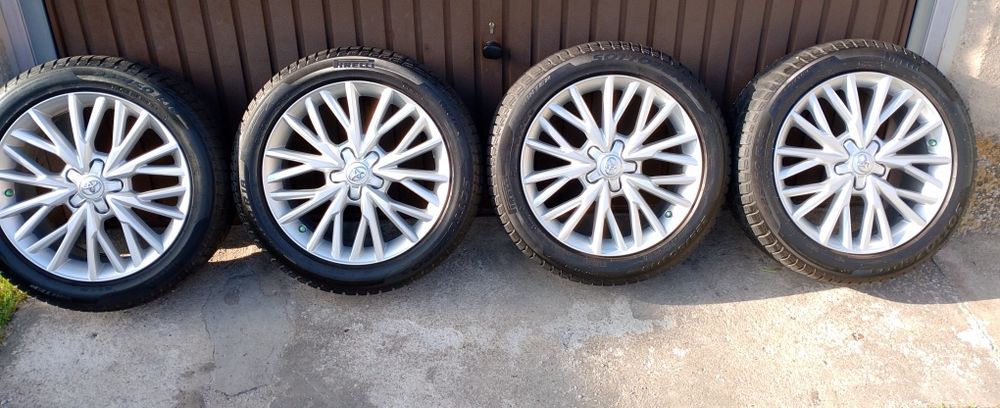 Koła Toyota orginalne  225/50R18