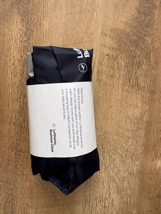 Kosmetyczka lufthansa