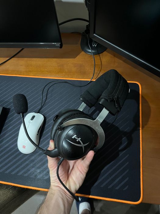 Fones HyperX Cloud 2