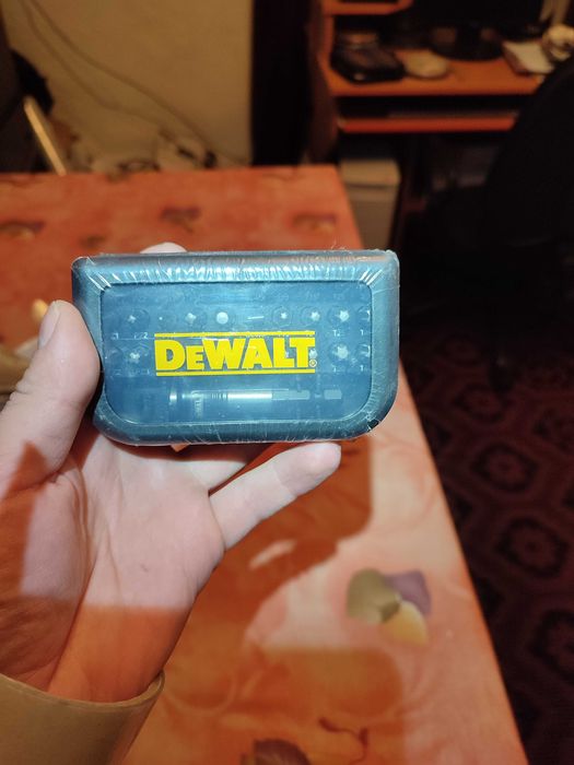 Набір біт з тримачем DeWALT DT7944 31 шт.