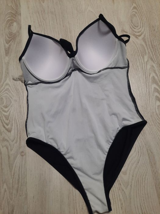 сплошной слитный сдельный купальник L- xl р.50