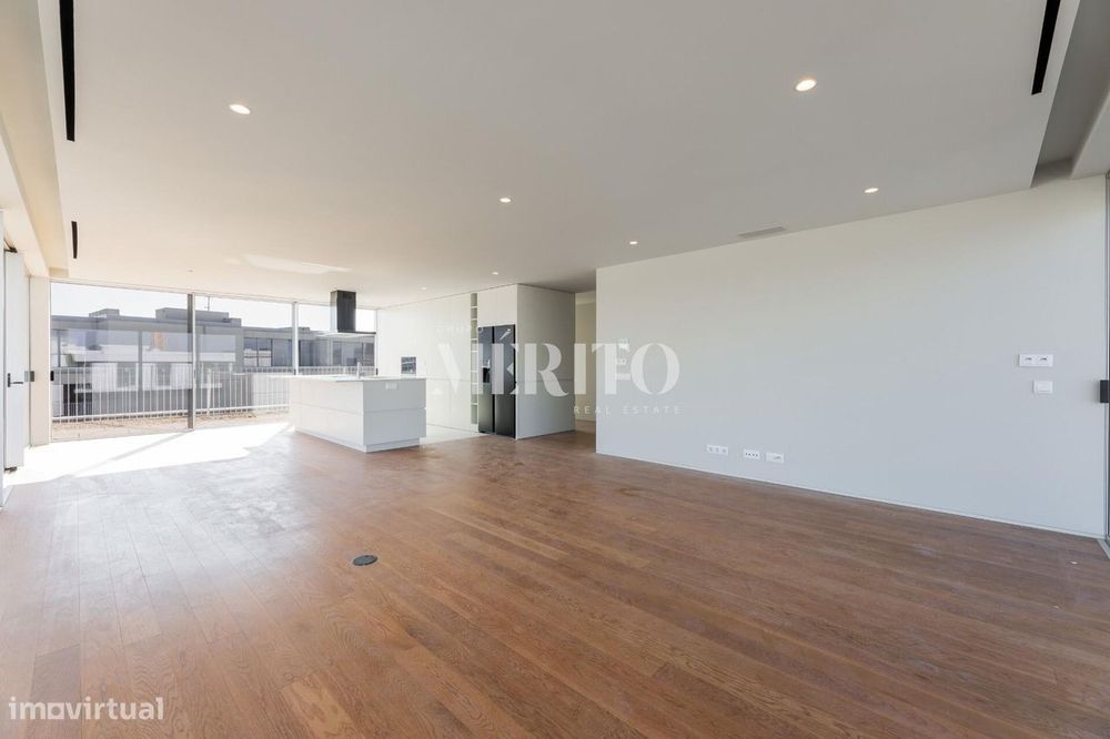 Nova Penthouse T4 em Barcelinhos, Barcelos