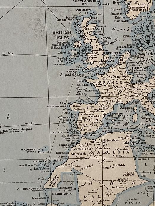 Mapa mundo emoldurado