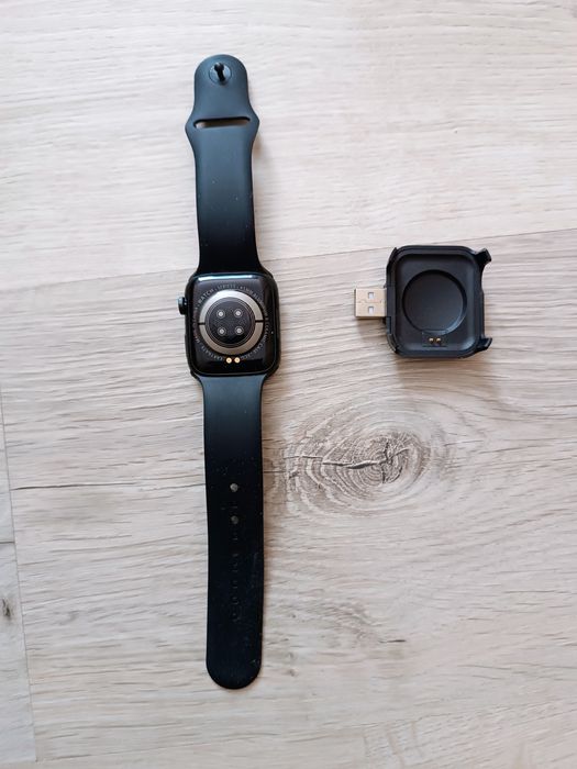 Смарт часы. Новые. По вопросам пишите