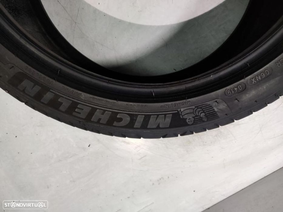2 pneus semi novos 225-40r18 michelin - oferta dos portes 120 EUROS