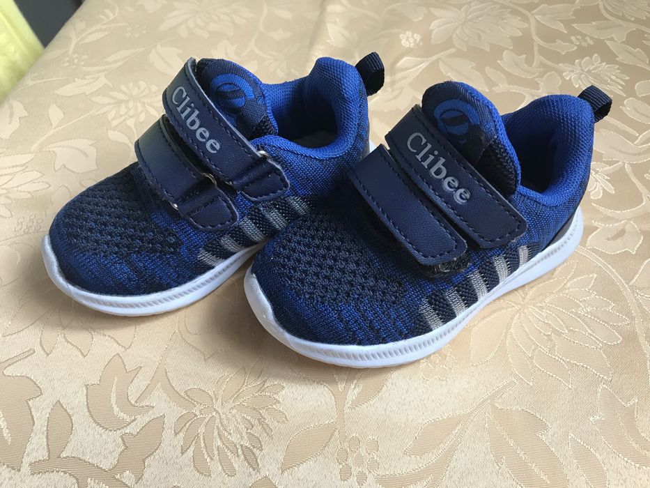 Терміново Взуття на хлопчика 1 рік