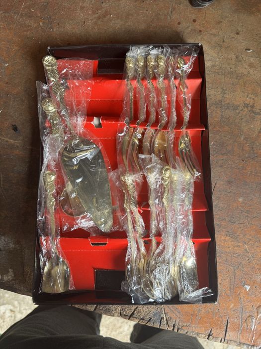 conjunto de talheres de café e sobremesa