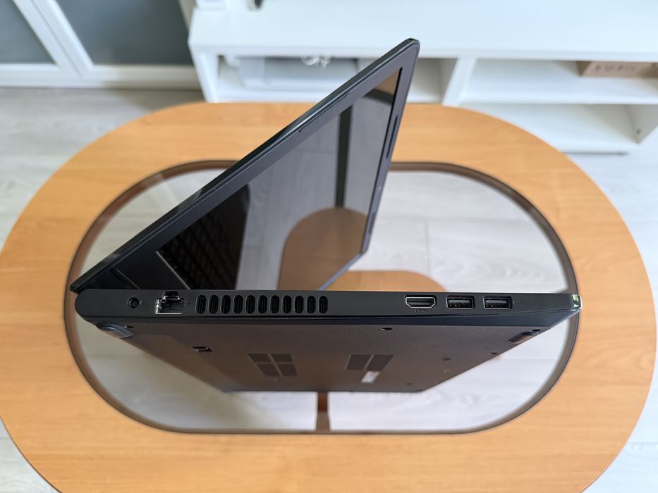 Laptop Dell Inspiron 15 3567 (i7-7500U, 8GB RAM, SSD 250GB, Radeon R5, Windows 10)