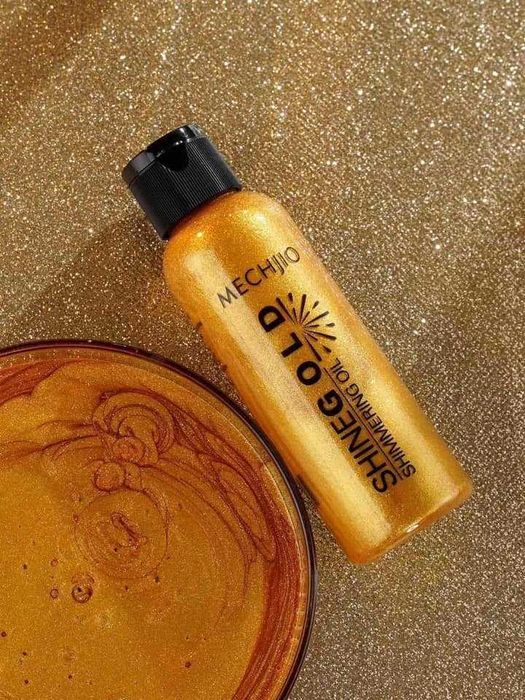 Rozświetlacz do ciała shimmer z efektem glow złoto w płynie
