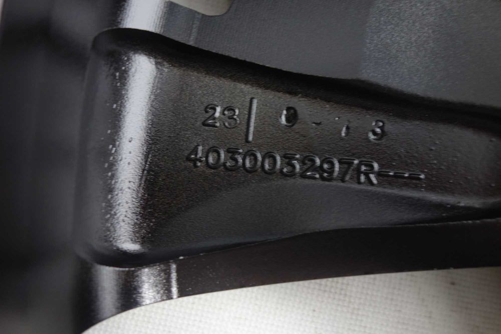 NOWE Aluflegi 18" 5x114,3 Dacia Duster Czarne 819