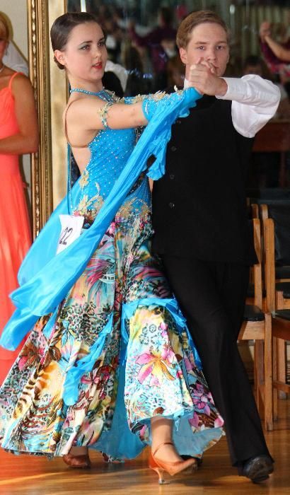 Бальное платье (стандарт), юниоры, взрослые. Торг