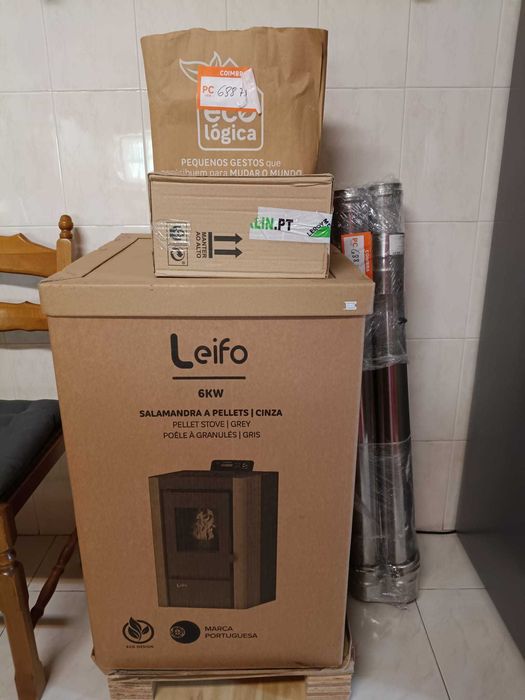 Salamandra a Pellets Leifo 6kW + Kit Completo de Tubagens