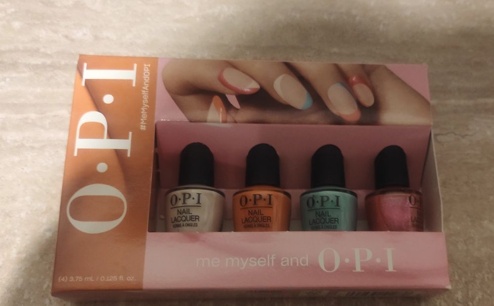Zestaw OPI lakierów 4 szt. po 3,75 ml.