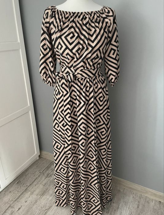 Piękna sukienka maxi