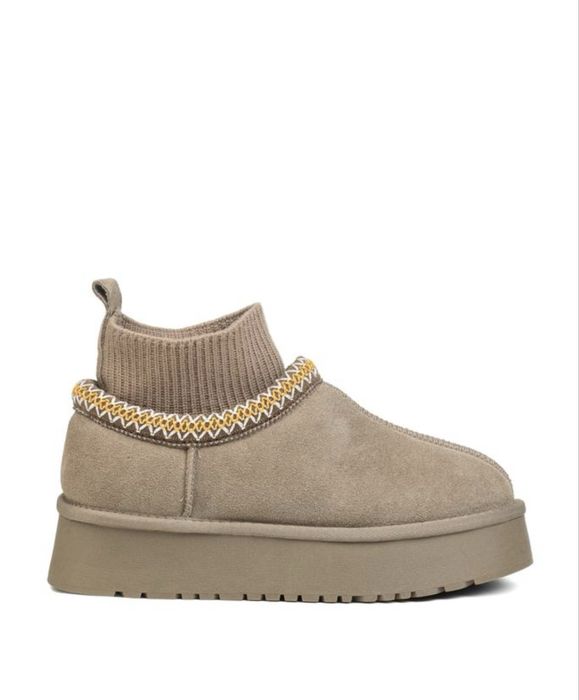 Жіночі уггі замшеві на платформі