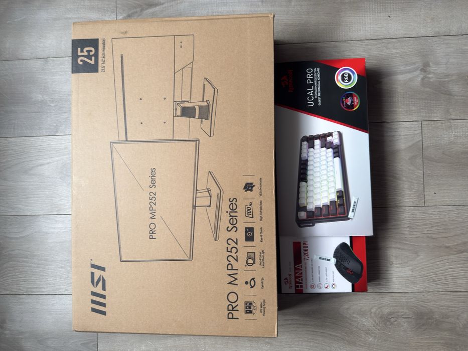 Monitor + Klawiatura + myszka