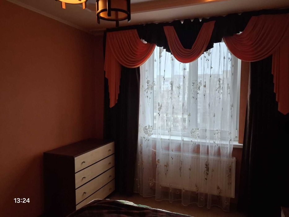 .Продаж гарної 3-х кімнатної квартири у р-ні ПЗР.