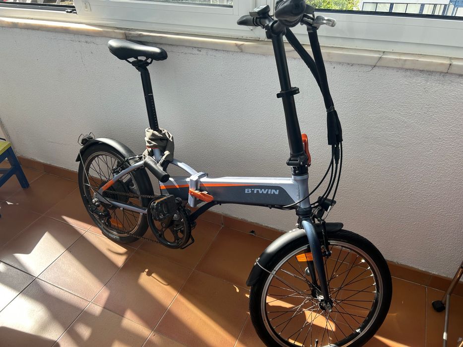 Bicicleta eletrica dobravel como nova B’Twin Tilt 500