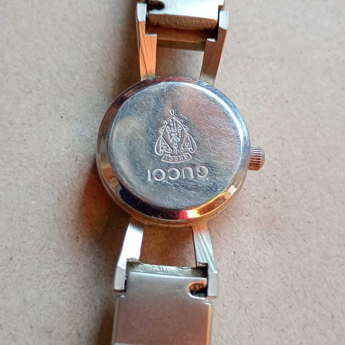 Zegarek kwarcowy z bransoletą GUCCI