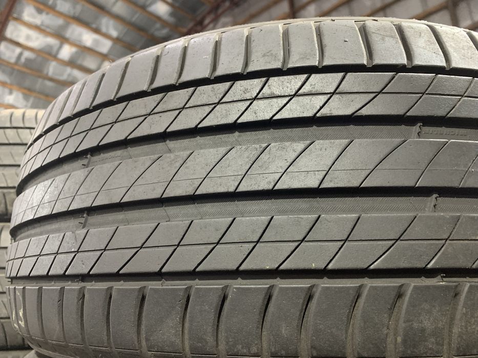 Шины б/у лето 225/50-18 Michelin Primacy 4