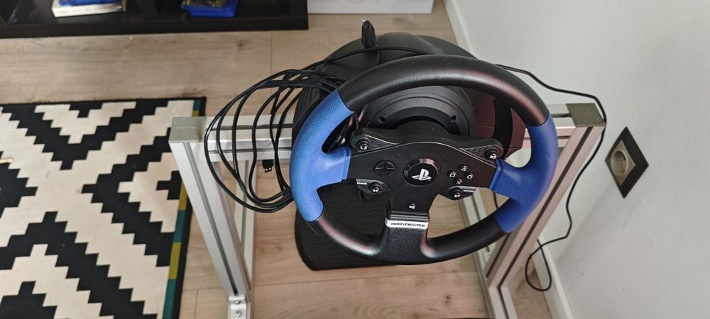 Stelaż do simracing +  thrustmasters 150 + fotel