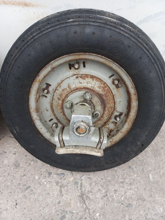 Колеса с дисками  для катера Прогресс