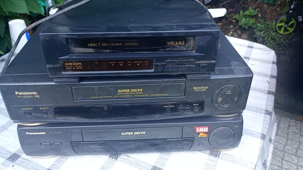 Magnetowidy VHS Panasonic i odtwarzacz video  orion
