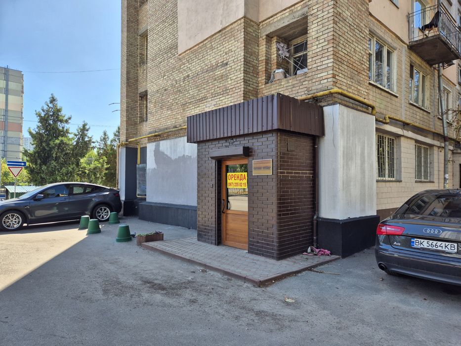 Оренда Фасад 60квм Магазин Гузара 28А