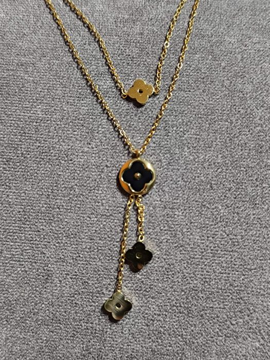 Mega celebrytka stal nierdzewna