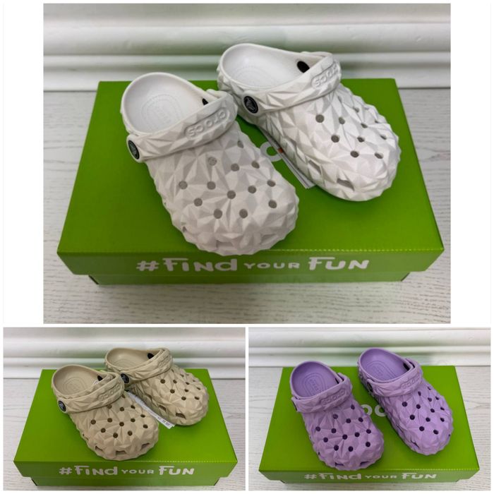 Crocs Classic Kids Geometric Bone, White, Lavander c9 c10 c11 c12 c13 j1 j2 j3
Bone, White, Lavander.