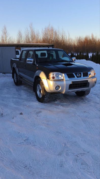 Nissan Navara 2004 рік 4x4 механіка 2.5 дизель