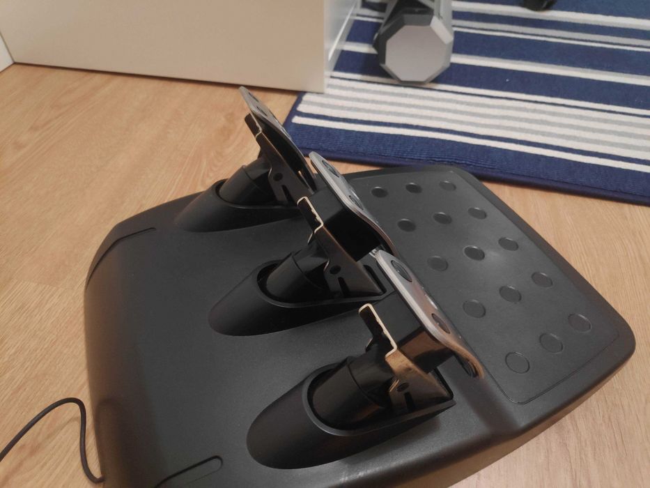 volante logitech G29 Driving Force + pedais + manete mudanças ps4