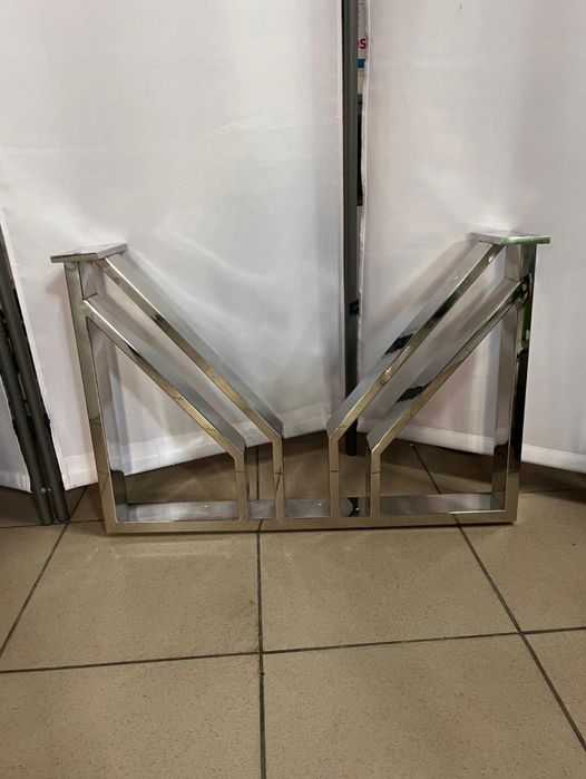 Nowoczesne nogi do stolika stołu ze stali nierdzewnej – model geometry