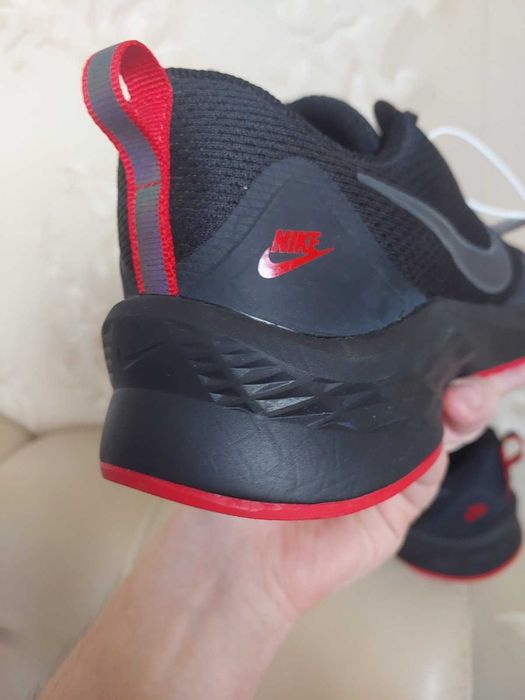 Оригінал кросівки Nike Zoom Winflo 8