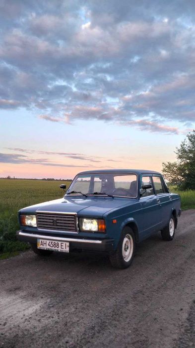 Продам авто ваз 2107