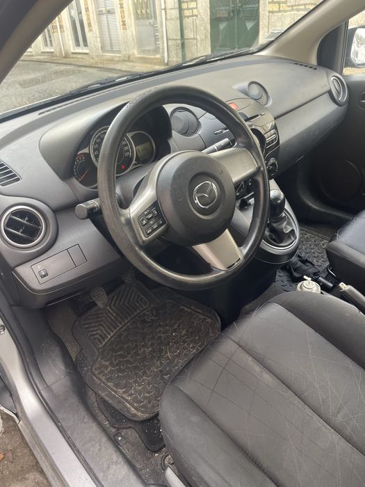 Mazda 2 - 2012 - Nacional