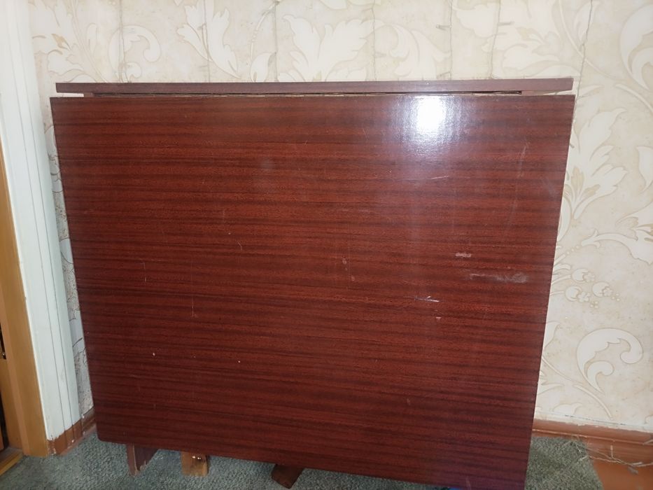 Стіл книжка, розкладний. БЕЗКОШТОВНО. САМОВИВІЗ