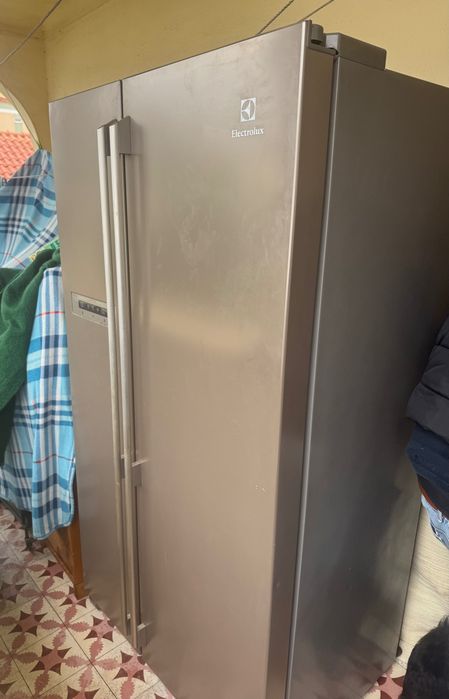 Frigorífico Americano Eletrolux