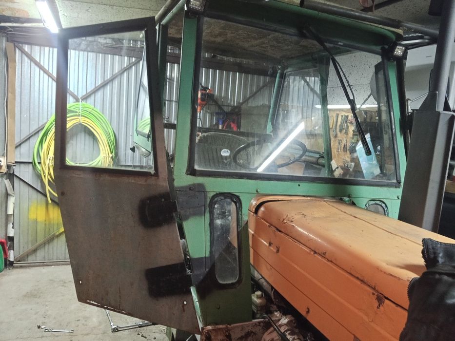 Sprzedam kabinę ursus c360