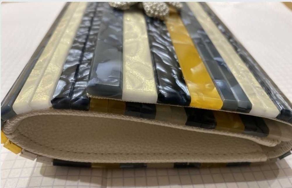 Клатч Kurt Geiger яскравий, вінтаж