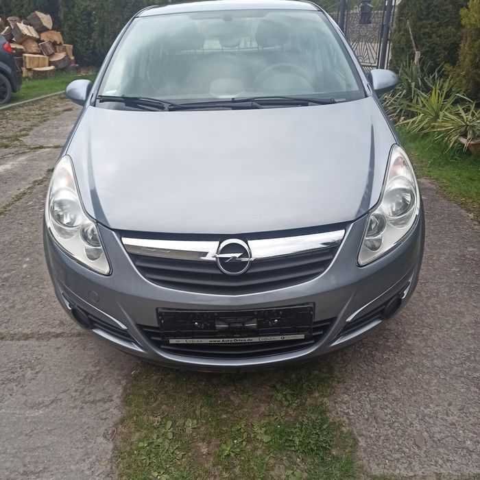 Opel Corsa D 1,2 bagażnik na rowery