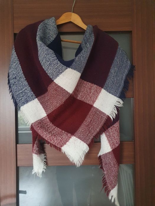 Duża chusta szal w kratę 130x130